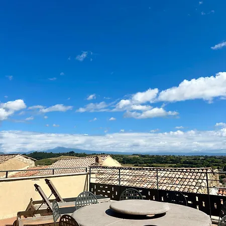 Le Petit Prieure Apartment